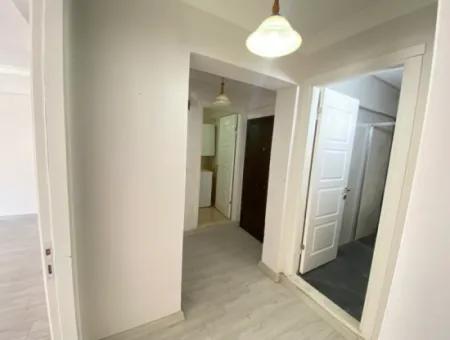 Ürkmez Merkez'de Plaja 100M Satılık 2+1 Uygun Yatırımlık Daire