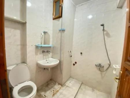 Ürkmez De Ana Cadde Üzeri Önü Açık Manzaralı Kiralık 2+1 Daire