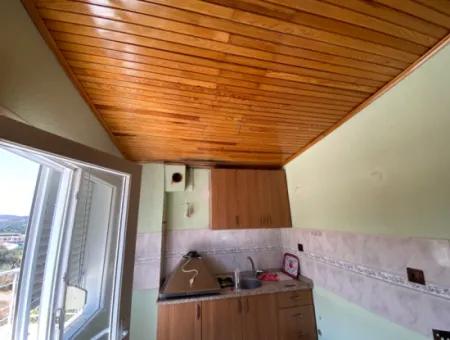 Ürkmez De Deniz Tarafınde Alışveriş Yakın Kiralık 1+1 Daire