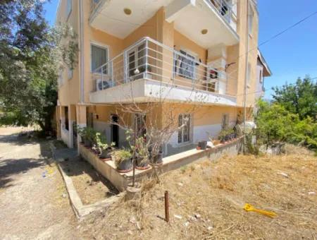Ürkmez De Deniz Tarafında Giriş Katı Kiralık 2+1 Daire