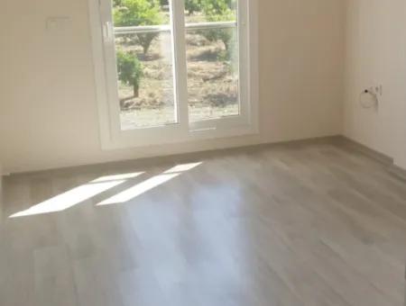Özdere'de Denize Yakın Doğa Ve Deniz Manzaralı Satılık 6+1 Villa