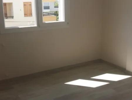 Özdere'de Denize Yakın Doğa Ve Deniz Manzaralı Satılık 6+1 Villa