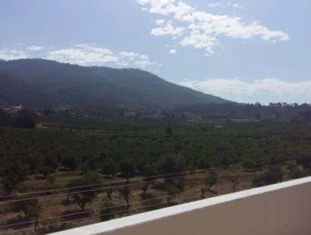 Özdere'de Denize Yakın Doğa Ve Deniz Manzaralı Satılık 6+1 Villa