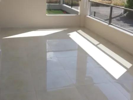 Özdere'de Denize Yakın Doğa Ve Deniz Manzaralı Satılık 6+1 Villa