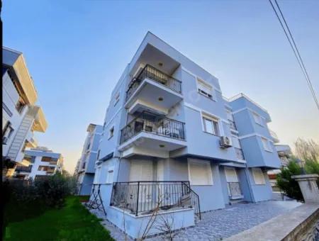 Seferihisar Sığacıkda Yaz Kış Oturuma Uygun Satılık 5+1 Daire Dublex