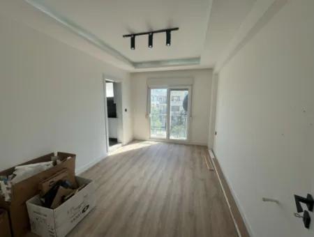 Seferihisar Sığacıkda Yaz Kış Oturuma Uygun Satılık 5+1 Daire Dublex