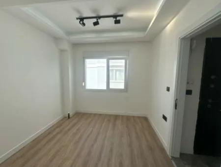 Seferihisar Sığacıkda Yaz Kış Oturuma Uygun Satılık 5+1 Daire Dublex