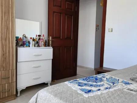 Seferihisar Ürkmezde Merkezi Konumda Deniz Tarafında Satılık 2+1 Daire