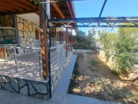 Seferihisar Doğanbey De Deniz Yürüme Mesafesinde Satılık 4+1 Villa