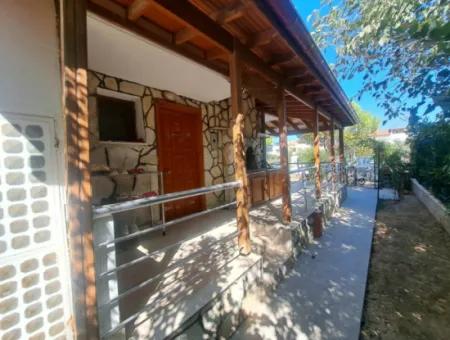 Seferihisar Doğanbey De Deniz Yürüme Mesafesinde Satılık 4+1 Villa