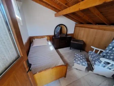 Seferihisar Doğanbey De Deniz Yürüme Mesafesinde Satılık 4+1 Villa