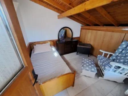 Seferihisar Doğanbey De Deniz Yürüme Mesafesinde Satılık 4+1 Villa
