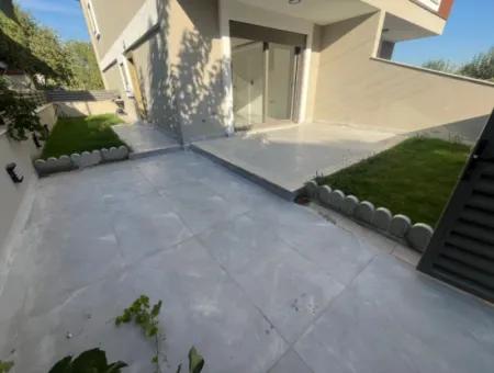 İzmir Menderes Gümüldürde Denize Yakın Satılık 3+1 Villa