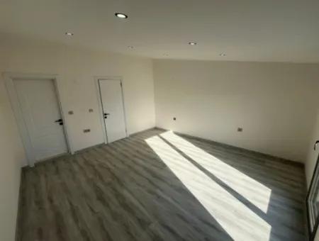 İzmir Menderes Gümüldürde Denize Yakın Satılık 3+1 Villa