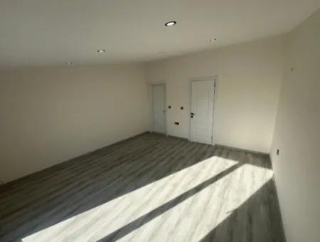 İzmir Menderes Gümüldürde Denize Yakın Satılık 3+1 Villa