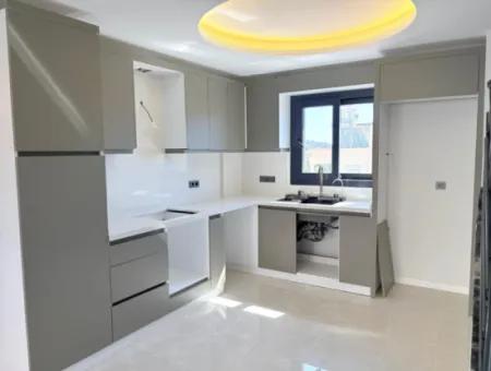 Özdere Ortamahalle'de Satılık Geniş Bahçeli Lüks 3+1 Villa