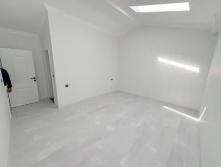 Özdere Ortamahalle'de Satılık Geniş Bahçeli Lüks 3+1 Villa