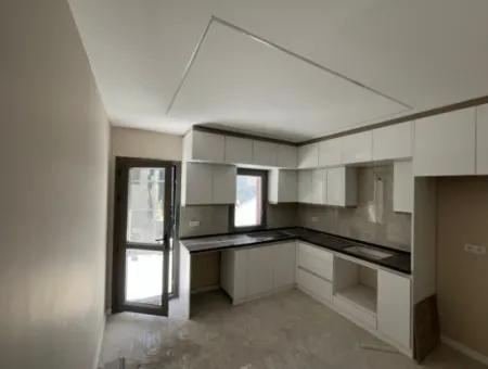 Özdere Çukuraltı Merkezi Konum Otoparklı Satılık 3+1 Villa