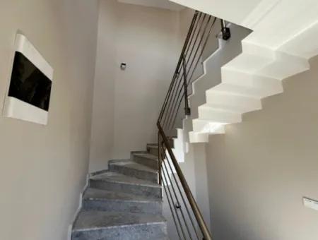 Özdere Çukuraltı Merkezi Konum Otoparklı Satılık 3+1 Villa