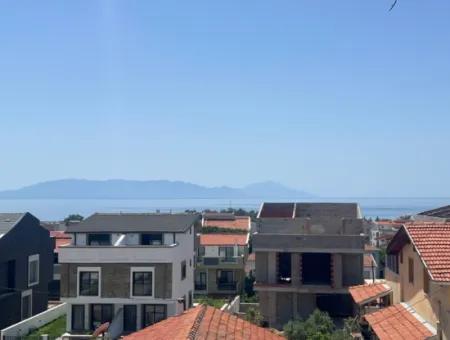 Özdere De Denize Yakın Manzaralı Otoparklı Satılık 3+1 Villa