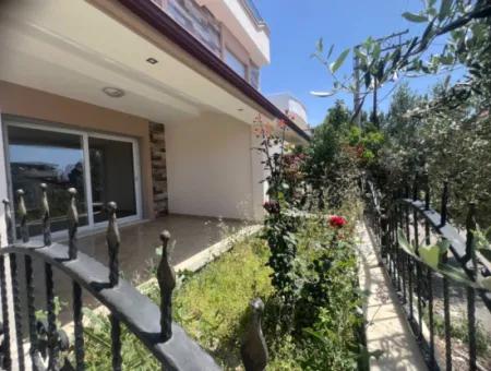 Özdere De Denize Yakın Manzaralı Otoparklı Satılık 3+1 Villa