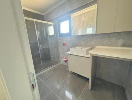 Özderede Çerşı Merkezinde Ön Cephe Oturuma Hazır Satılık 3+1 Villa!!