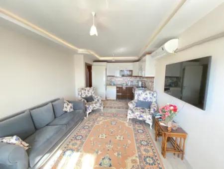 Ürkmez Merkezde Denize 350 Metre Satılık 2+1 Daire