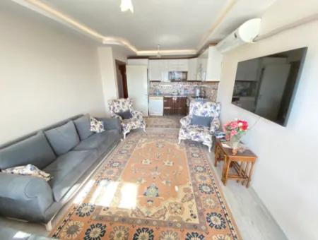 Ürkmez Merkezde Denize 350 Metre Satılık 2+1 Daire