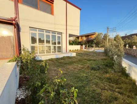 Doğanbey Payamlı Da Geniş Bahçeli Sıfır 3+1 Satılık Villa