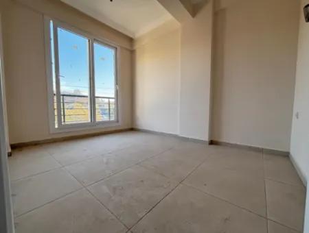 Doğanbey Payamlı Da Geniş Bahçeli Sıfır 3+1 Satılık Villa