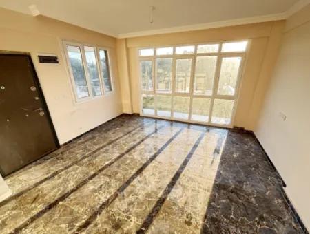 Doğanbey Payamlı Da Geniş Bahçeli Sıfır 3+1 Satılık Villa