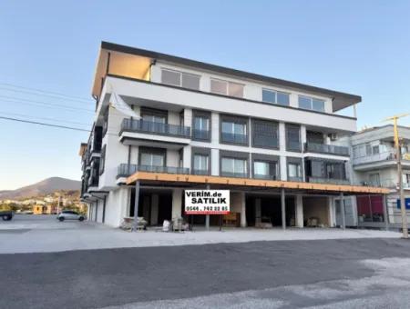 Seferihisar Ürkmez'de Ayrı Mutfak 130 M² 3+1 Asansörlü Satılık Daire