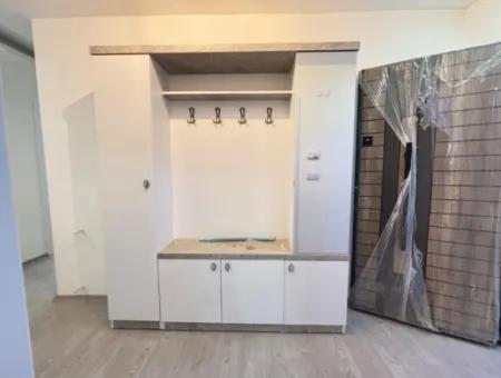 Seferihisar Ürkmez'de Ayrı Mutfak 130 M² 3+1 Asansörlü Satılık Daire