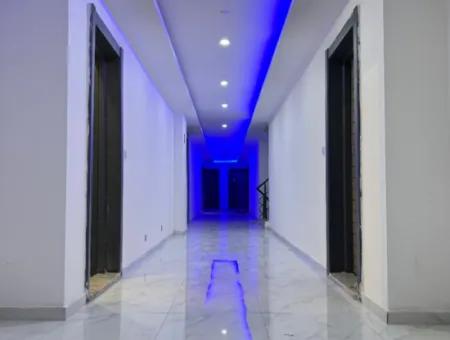 Seferihisar Ürkmez'de Ayrı Mutfak 130 M² 3+1 Asansörlü Satılık Daire