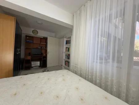 Ürkmez De Deniz Tarafın Da Bahçe Katı Satılık 3+1 Daire