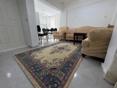 Ürkmez De Deniz Tarafın Da Bahçe Katı Satılık 3+1 Daire