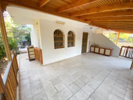 Doğanbey De Site İçerisinde Sosyal Tesisli Müstakil Satılık 4+1 Villa