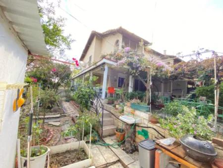 Doğanbeyde Geniş Bahçeli Masrafsız Muhteşem Satılık 3+1 Villa