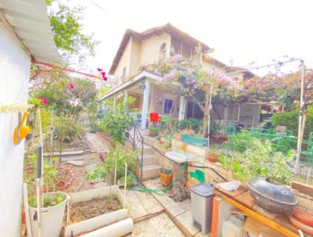 Doğanbeyde Geniş Bahçeli Masrafsız Muhteşem Satılık 3+1 Villa