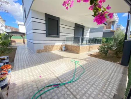 Doğanbeyde Tek Mustakil Havuzlu Satılık 3+1 Villa