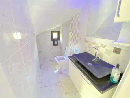 Doğanbeyde Tek Mustakil Havuzlu Satılık 3+1 Villa
