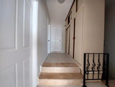 Seferihisar Doğanbey De Deniz Manzaralı Satılık 4+1 Villa