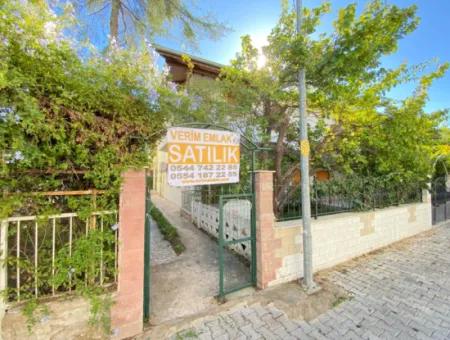 Seferihisar Ürkmez'de Plajına 50M Deniz Tarafı Satılık 3+1 Villa