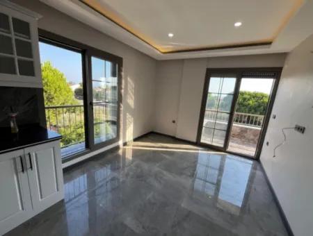 Özderede Kat 2 Açık Otopark Asansör Denize 200M Satılık 1+1 Daire