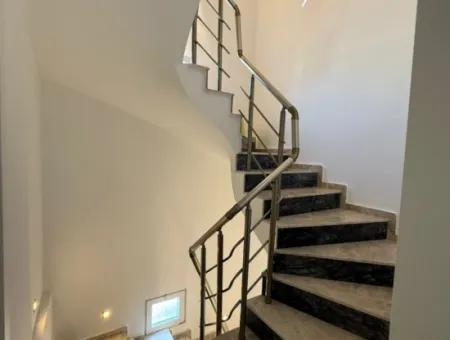Doğanbey De Fiyatı Düştü Kapalı Garaj Bağımsız Satılık Villa
