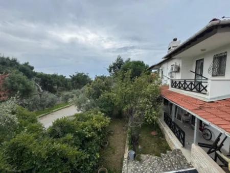  Özdere Merkezde Bahçeli Satılık 3+1 Villa;