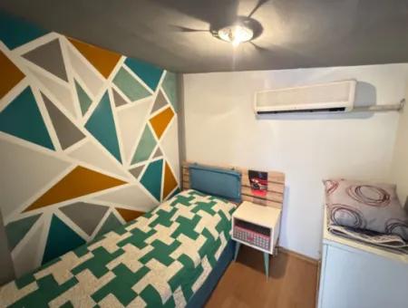Gümüldür De Denize 50Mt Eşyalı Geneş Bahçeli Satılık 5+1 Villa