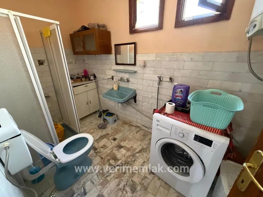 Seferihisar Ürkmez Bengiler Mah. Satılık 4+1 Villa - 168 m²