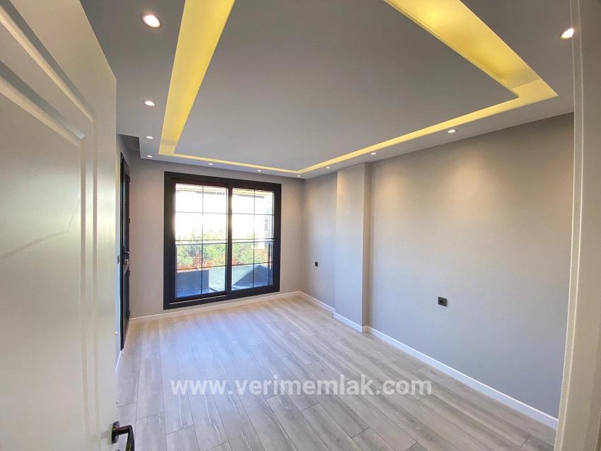 Seferihisar Ürkmez Mersin Alanı Mah. Satılık 3+1 Villa - 177 m²